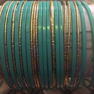 Custom jewlry bangles set of 25pcs